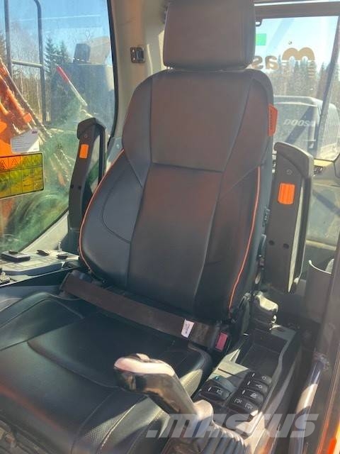 Doosan DX300 LC-7 Crawler excavators