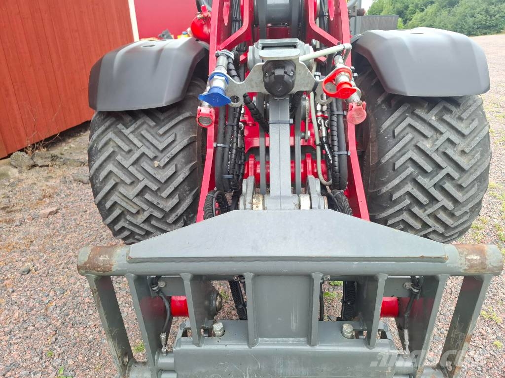 Weidemann 1390 Mini krautuvai