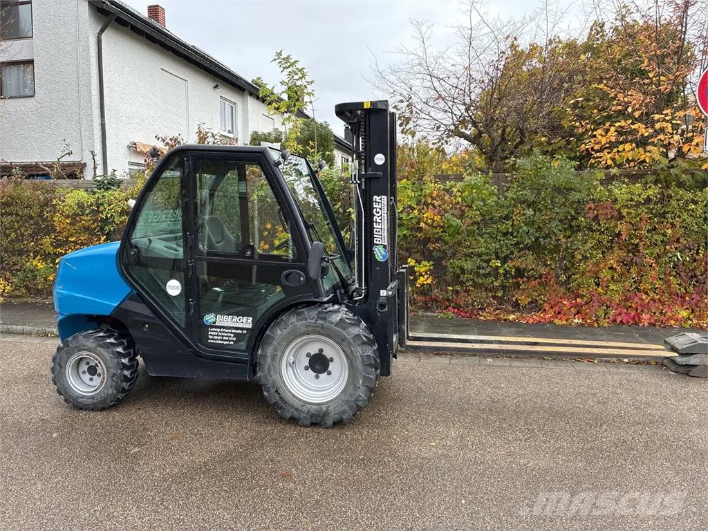 Manitou MC 30-4 Πετρελαιοκίνητα Κλαρκ