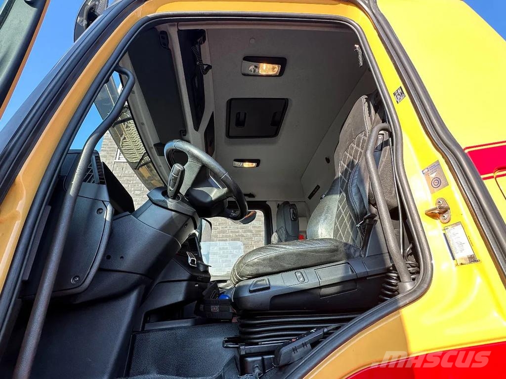 Mercedes-Benz Arocs 3253 L ENA 8X2/4 HMF2820 KRAAN / KRAN/ CRANE Camiones grúa