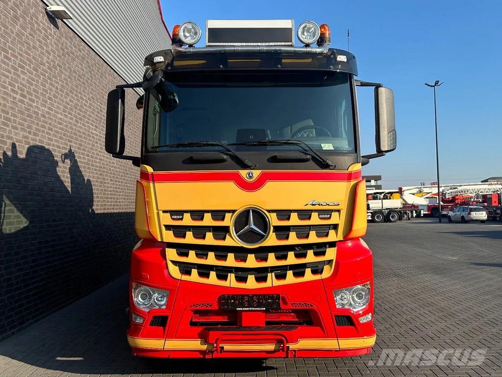 Mercedes-Benz Arocs 3253 L ENA 8X2/4 HMF2820 KRAAN / KRAN/ CRANE Camiones grúa