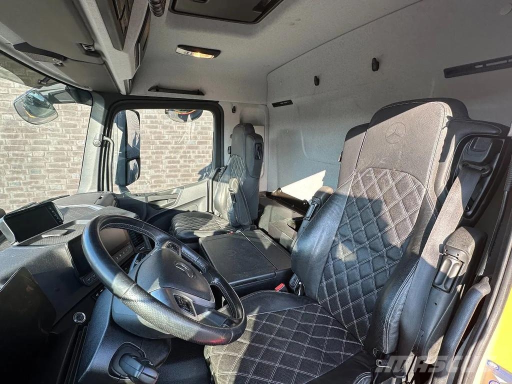 Mercedes-Benz Arocs 3253 L ENA 8X2/4 HMF2820 KRAAN / KRAN/ CRANE Camiones grúa