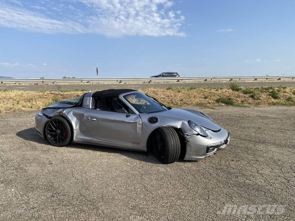 Porsche 911/991 TARGA 3.0GTS 450 Carte Grise Française Osobní vozy