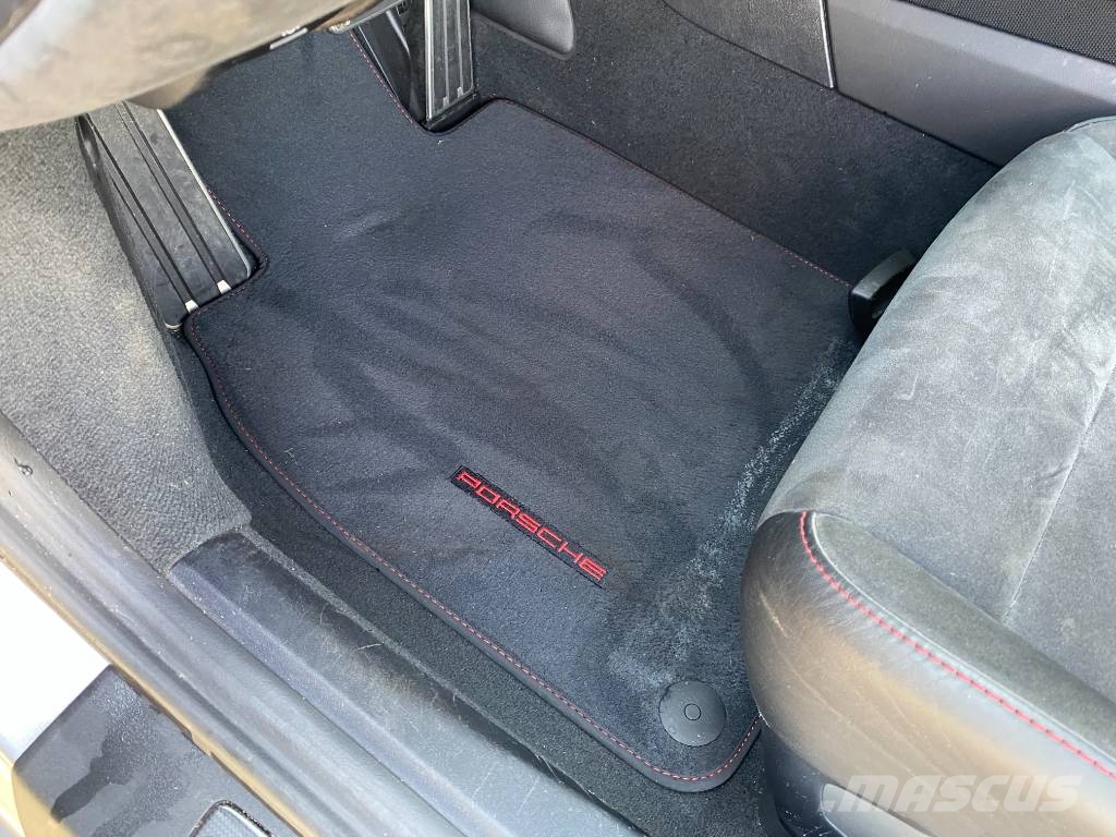 Porsche 911/991 TARGA 3.0GTS 450 Carte Grise Française Osobní vozy
