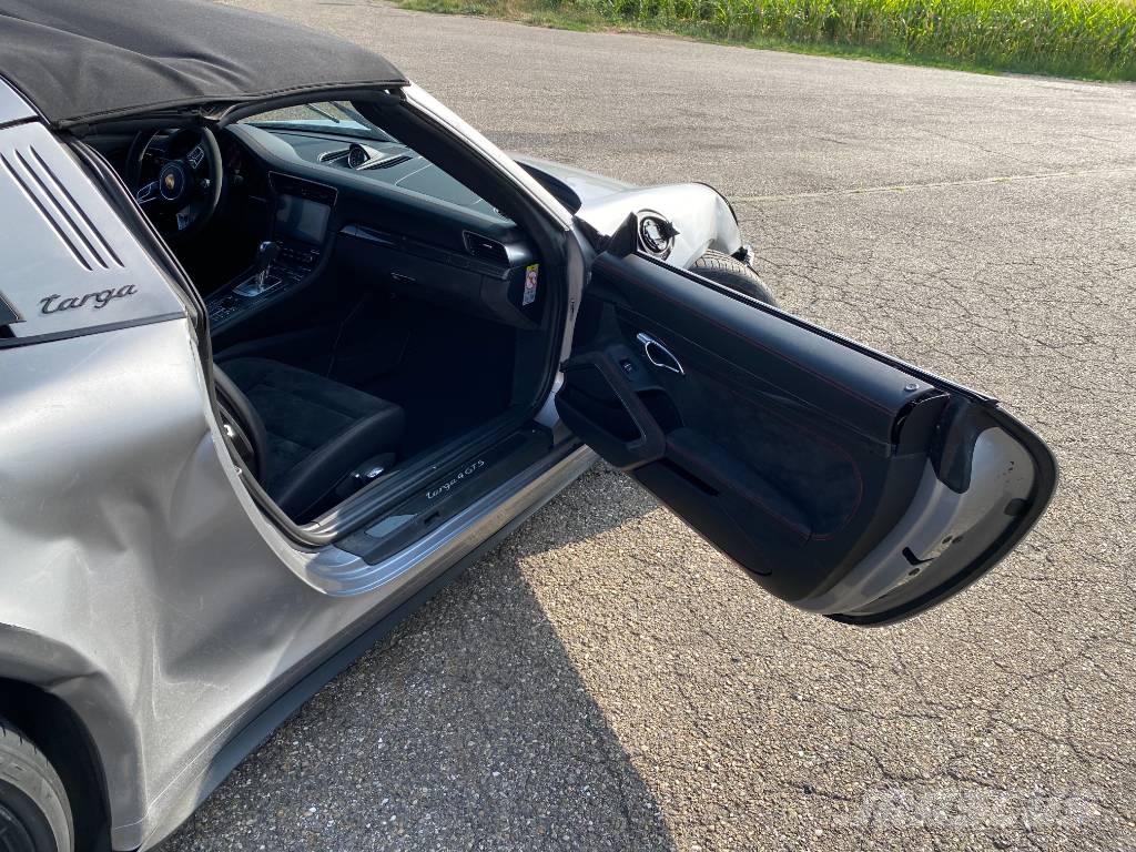 Porsche 911/991 TARGA 3.0GTS 450 Carte Grise Française Osobní vozy
