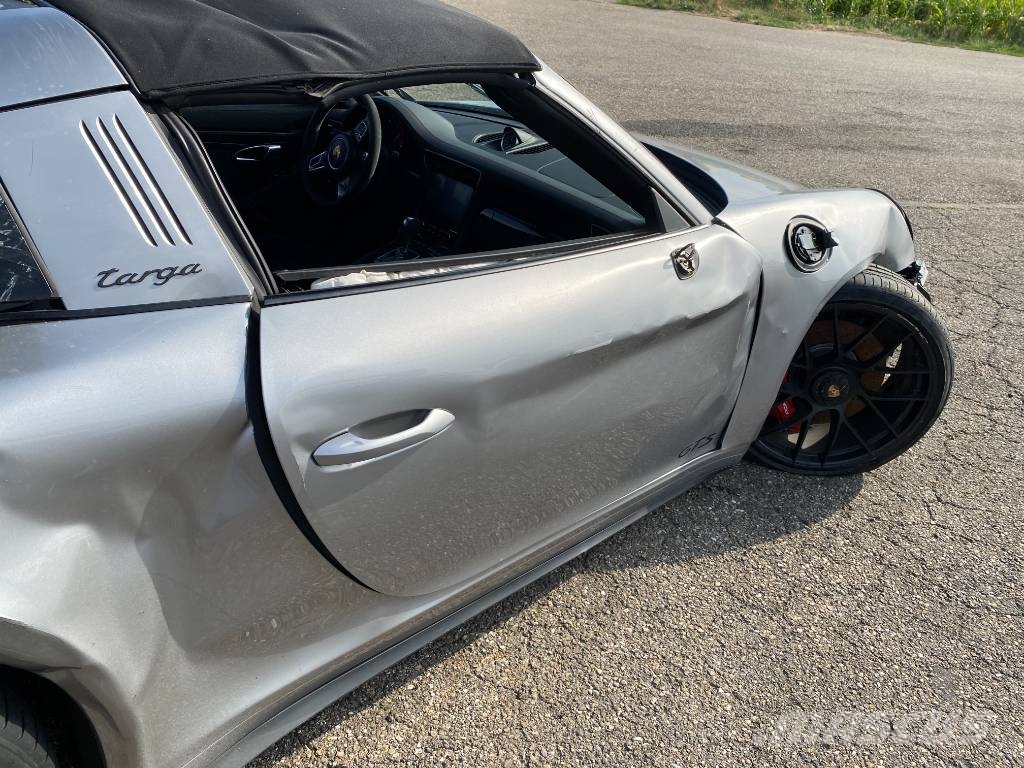 Porsche 911/991 TARGA 3.0GTS 450 Carte Grise Française Osobní vozy