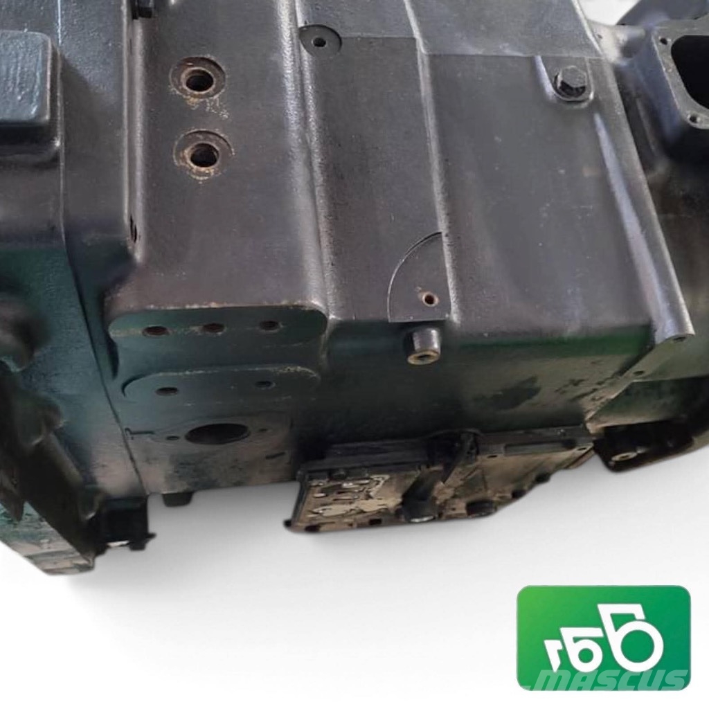 New Holland T8.360 Transmission 84141370 Коробка передач