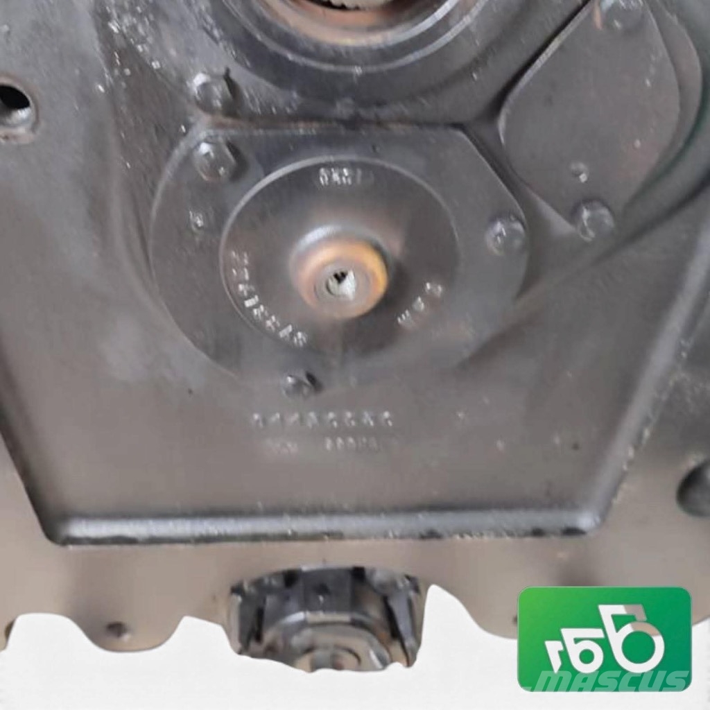 New Holland T8.360 Transmission 84141370 Коробка передач