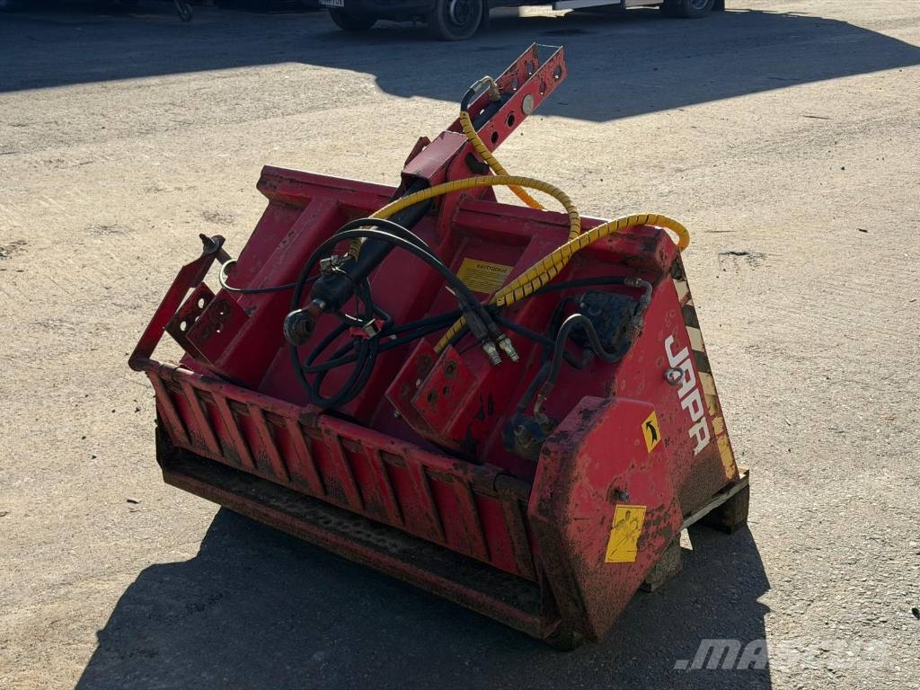 Japa Lastaava takahiekoitin 350l Sand- und Salzstreuer