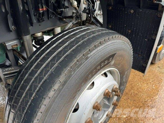 Volvo FMX 420 傾卸式卡車