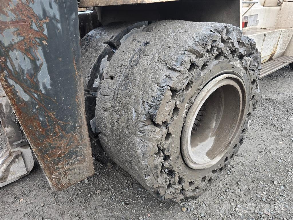 Kalmar DCD450-12 Diesel Trucker
