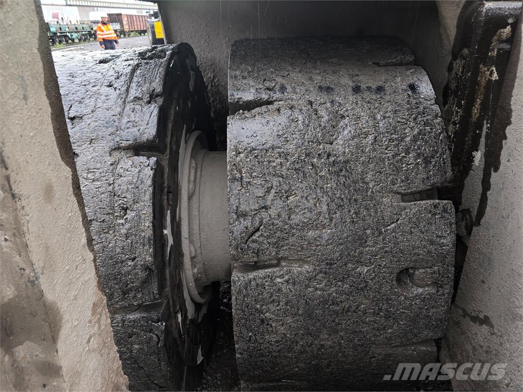 Kalmar DCD450-12 Diesel Trucker