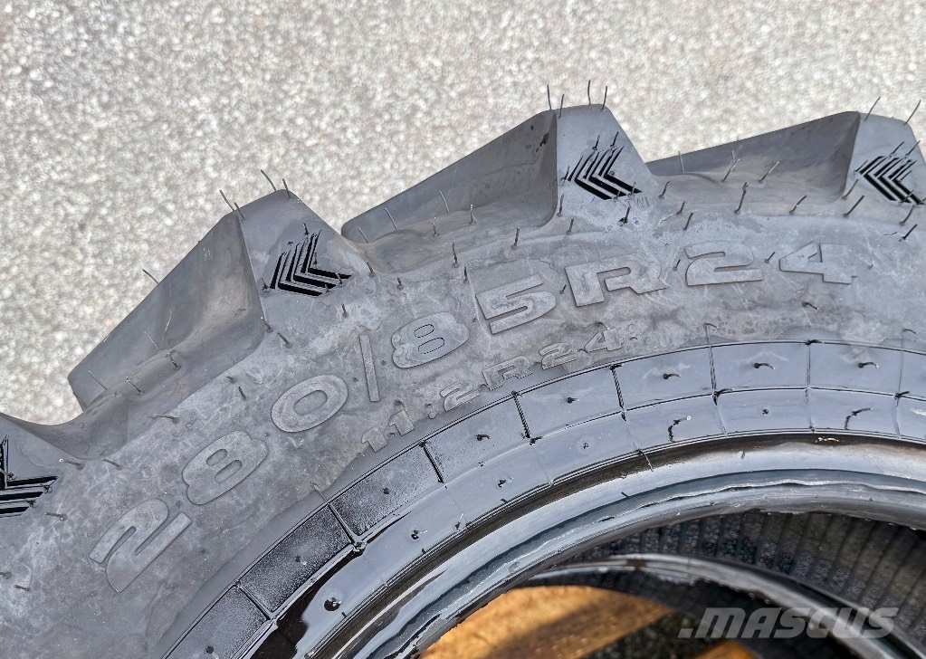 Galaxy 280/85-R24 Earth Pro Radial 850 Banden, wielen en velgen