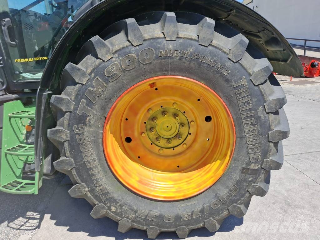 John Deere 6145 R Трактори