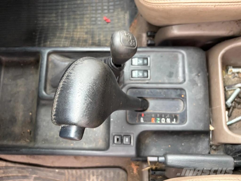 Toyota Land Cruiser SUV - 4x4 4WD - Automatic Gearbox - P Внедорожники