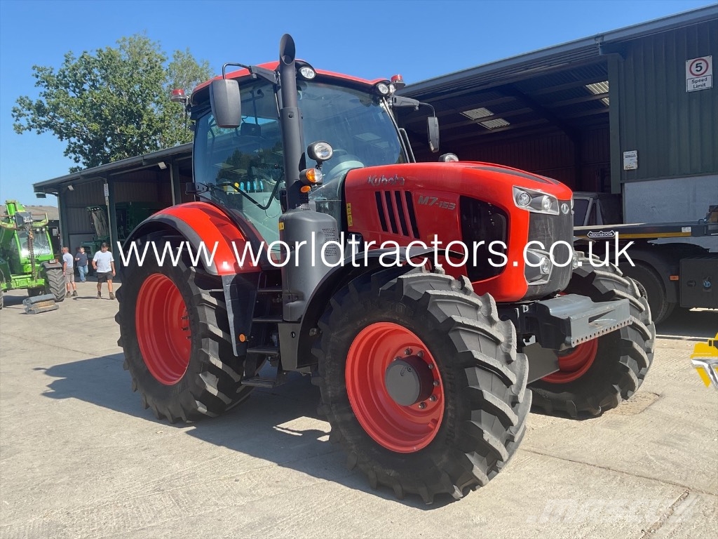 Kubota M 7-153 Traktoren