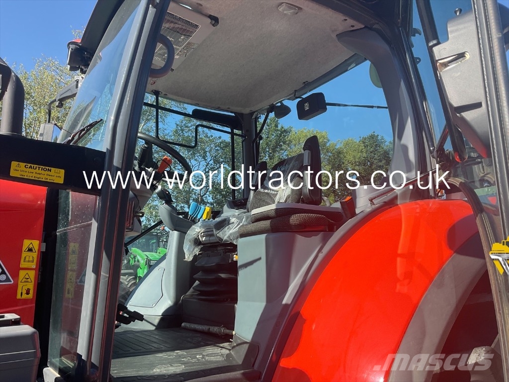 Kubota M 7-153 Traktoren