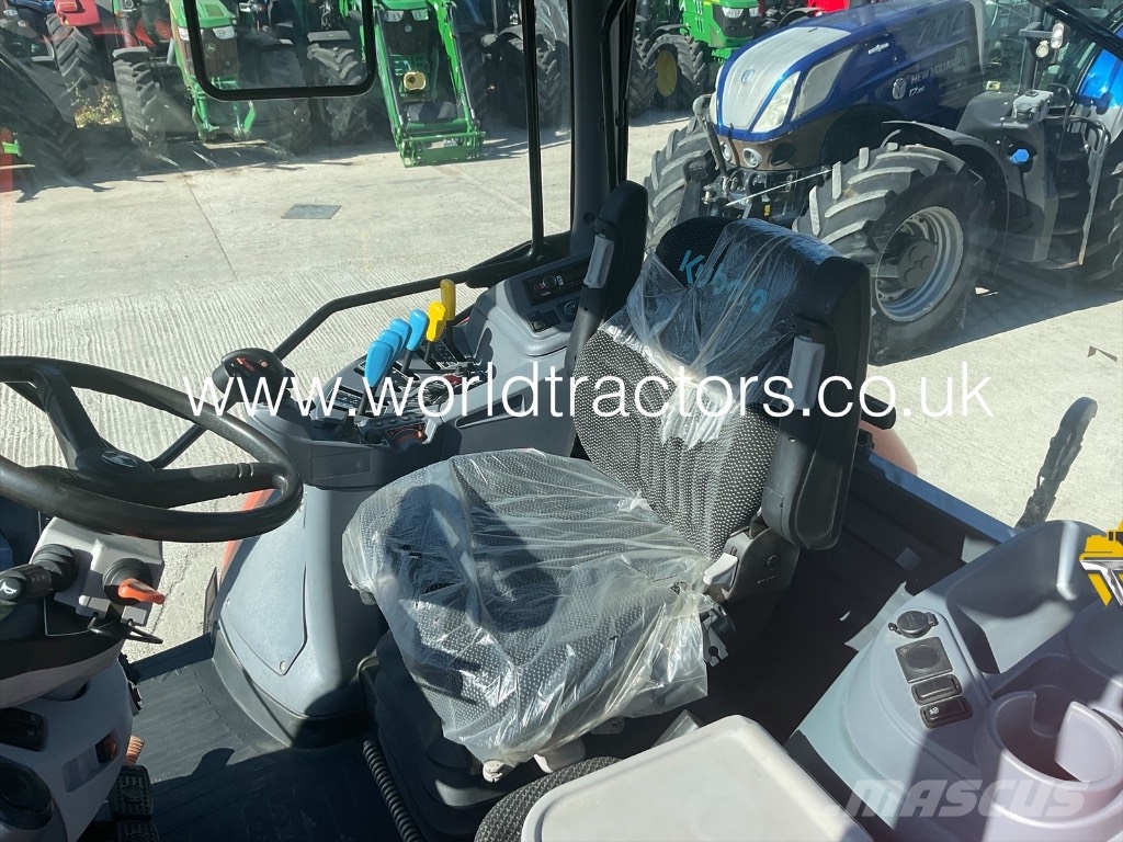 Kubota M 7-153 Traktoren