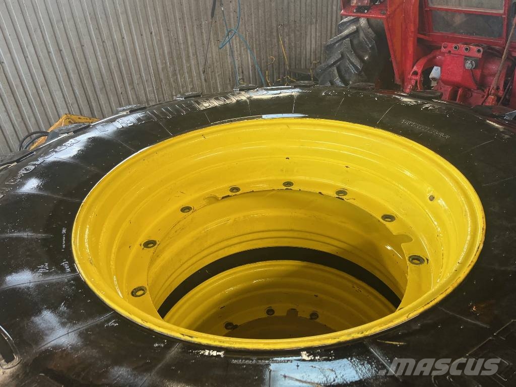 Trelleborg 650/85-R38 600/70-R30 till John Deere 7260R Ελαστικά και ζάντες