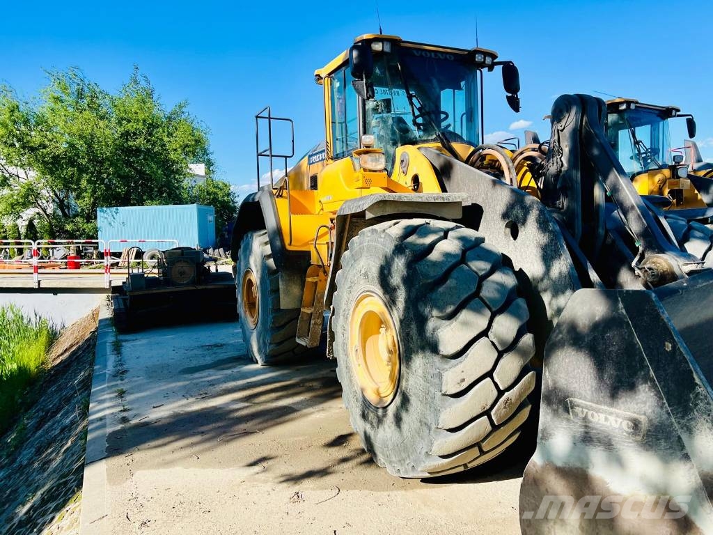 Volvo L220H Radlader