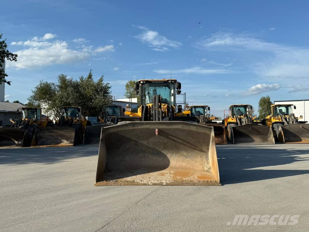 Volvo L220H Radlader