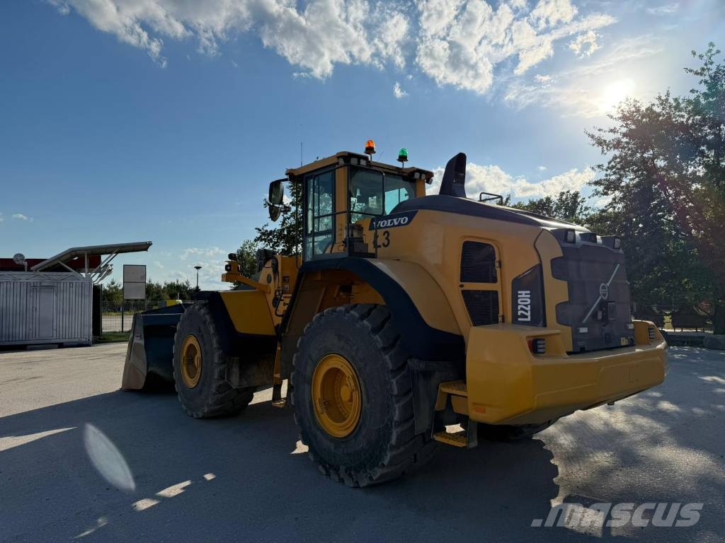 Volvo L220H Radlader