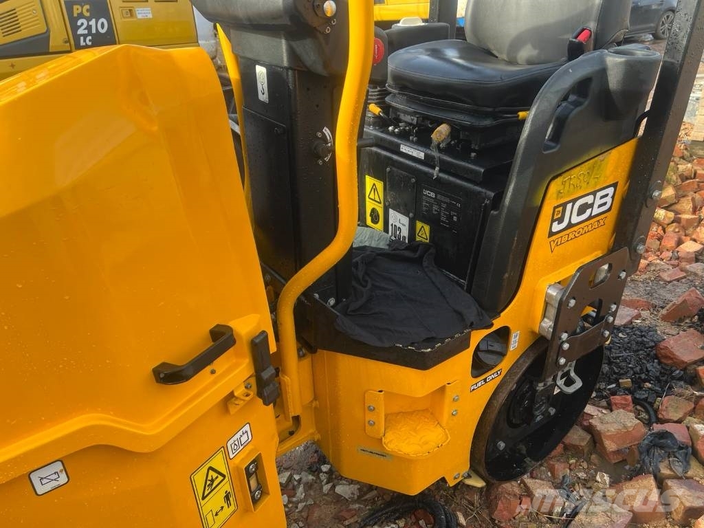 JCB CT160-80 Vibromax Site Roller Tandemové válce