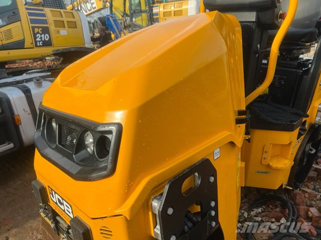 JCB CT160-80 Vibromax Site Roller Tandemové válce