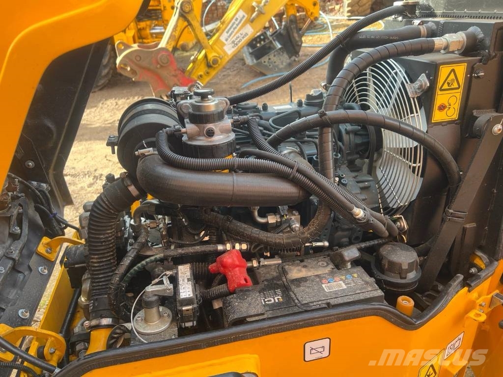 JCB CT160-80 Vibromax Site Roller Tandemové válce