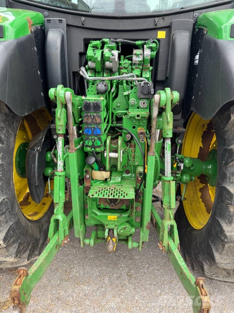 John Deere 6130 R Traktorji