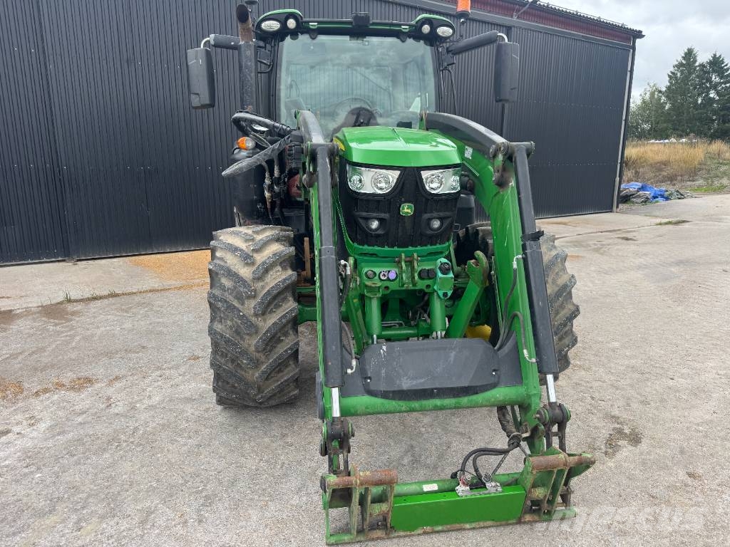 John Deere 6130 R Traktorji