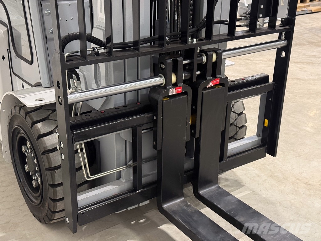 Fork LK50e-45 شاحنات ذات رافعات شوكية تعمل بالكهرباء