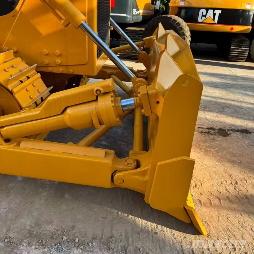 Shantui SD 22 Bulldozer