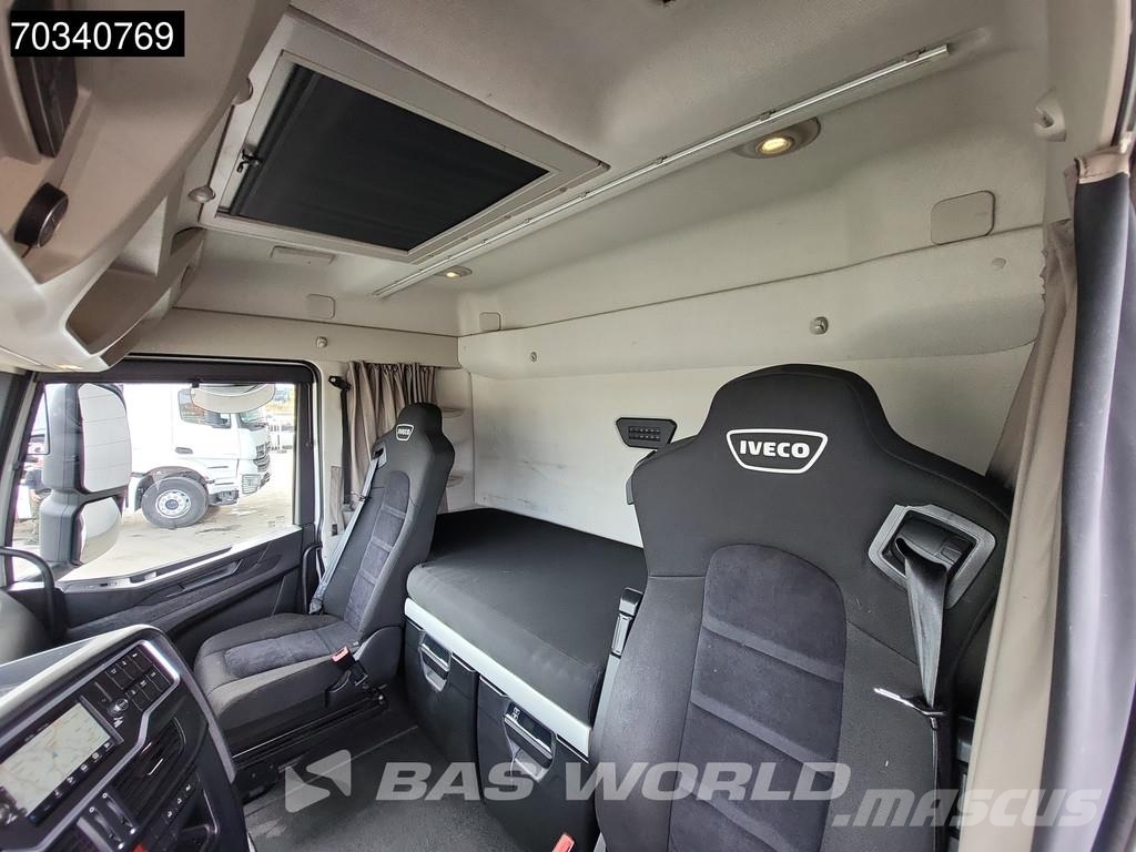 Iveco S-Way 460 4X2 LNG! Retarder 2x Tanks Navi ACC Sadulveokid