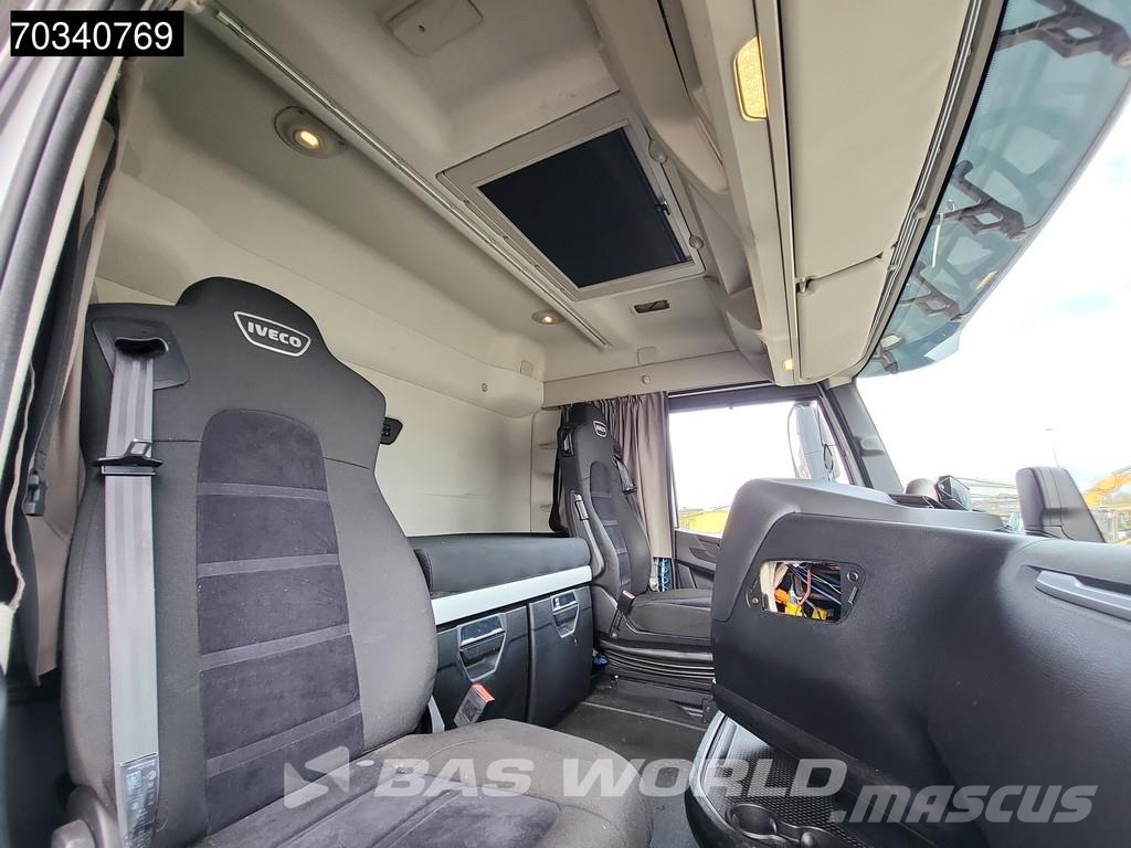 Iveco S-Way 460 4X2 LNG! Retarder 2x Tanks Navi ACC Sadulveokid