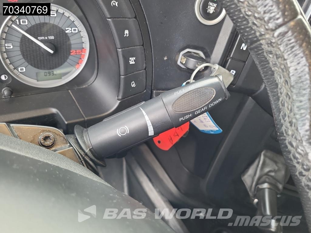 Iveco S-Way 460 4X2 LNG! Retarder 2x Tanks Navi ACC Sadulveokid