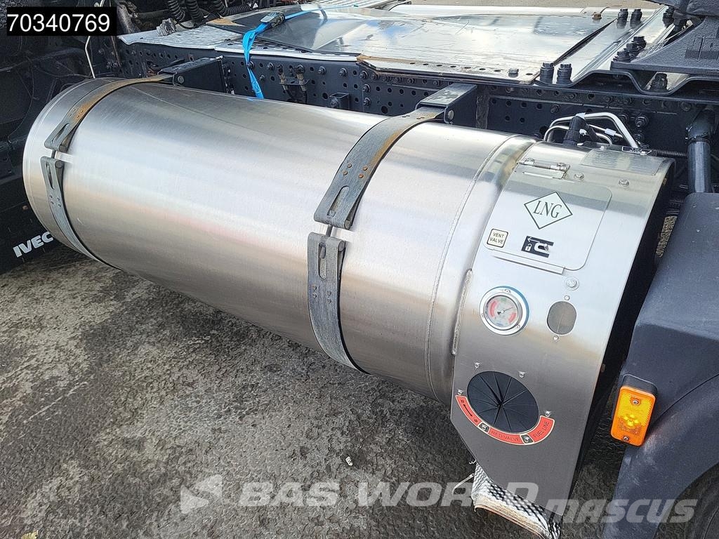 Iveco S-Way 460 4X2 LNG! Retarder 2x Tanks Navi ACC Sadulveokid