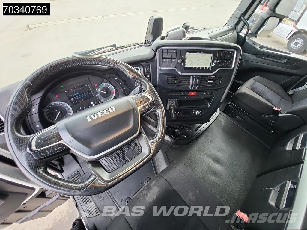 Iveco S-Way 460 4X2 LNG! Retarder 2x Tanks Navi ACC Sadulveokid
