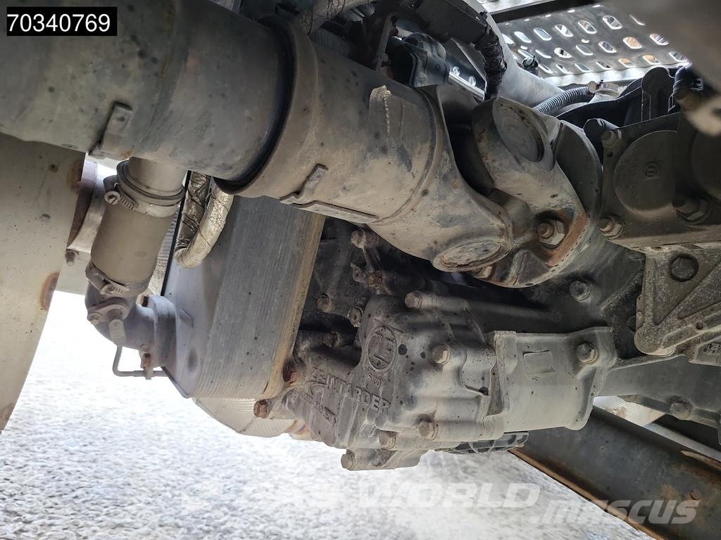 Iveco S-Way 460 4X2 LNG! Retarder 2x Tanks Navi ACC Sadulveokid