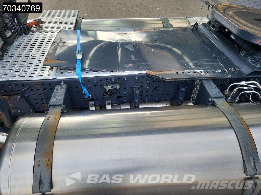 Iveco S-Way 460 4X2 LNG! Retarder 2x Tanks Navi ACC Sadulveokid