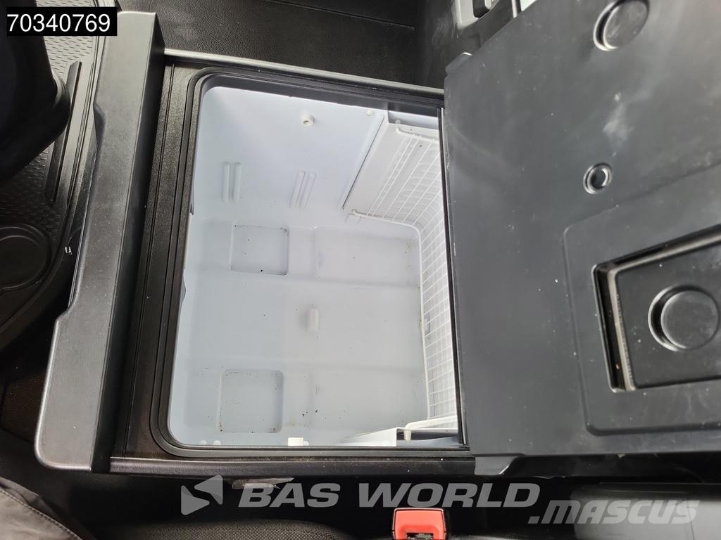 Iveco S-Way 460 4X2 LNG! Retarder 2x Tanks Navi ACC Sadulveokid