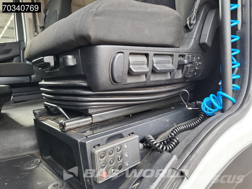 Iveco S-Way 460 4X2 LNG! Retarder 2x Tanks Navi ACC Sadulveokid