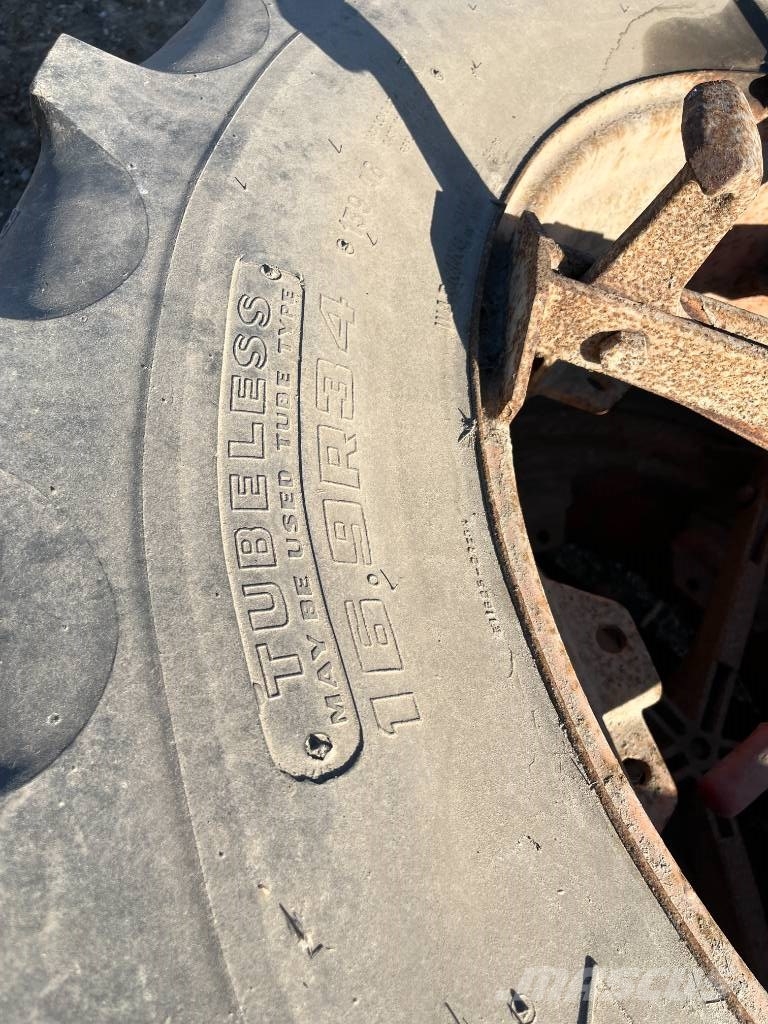 Goodyear 16.9-34 Riepas, riteņi un diski