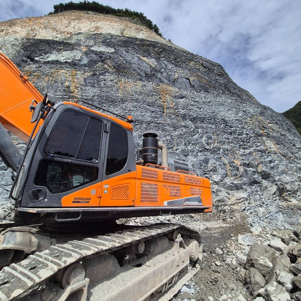 Doosan DX 530 LC-5 Escavatori cingolati