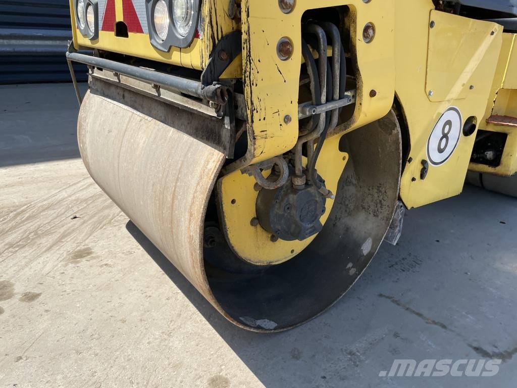 Bomag BW 100 AC-5 Kombinované válce