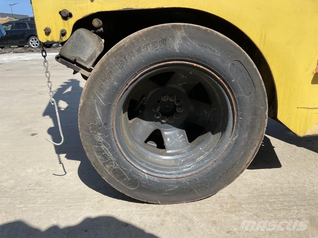 Bomag BW 100 AC-5 Kombinované válce