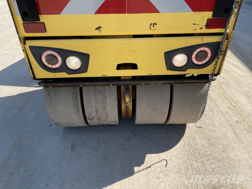Bomag BW 100 AC-5 Kombinované válce