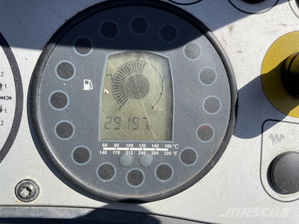 Bomag BW 100 AC-5 Kombinované válce