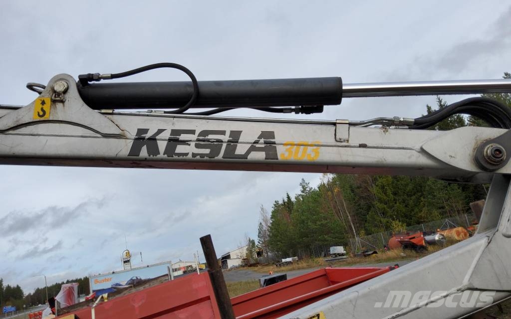 Kesla 303 Kesla 303 + Patu 905 Gruas e carregadores