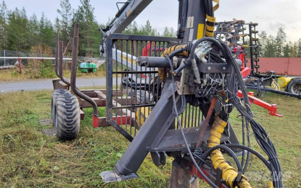 Kesla 303  + Patu 905 Juontokourat ja kuormaimet